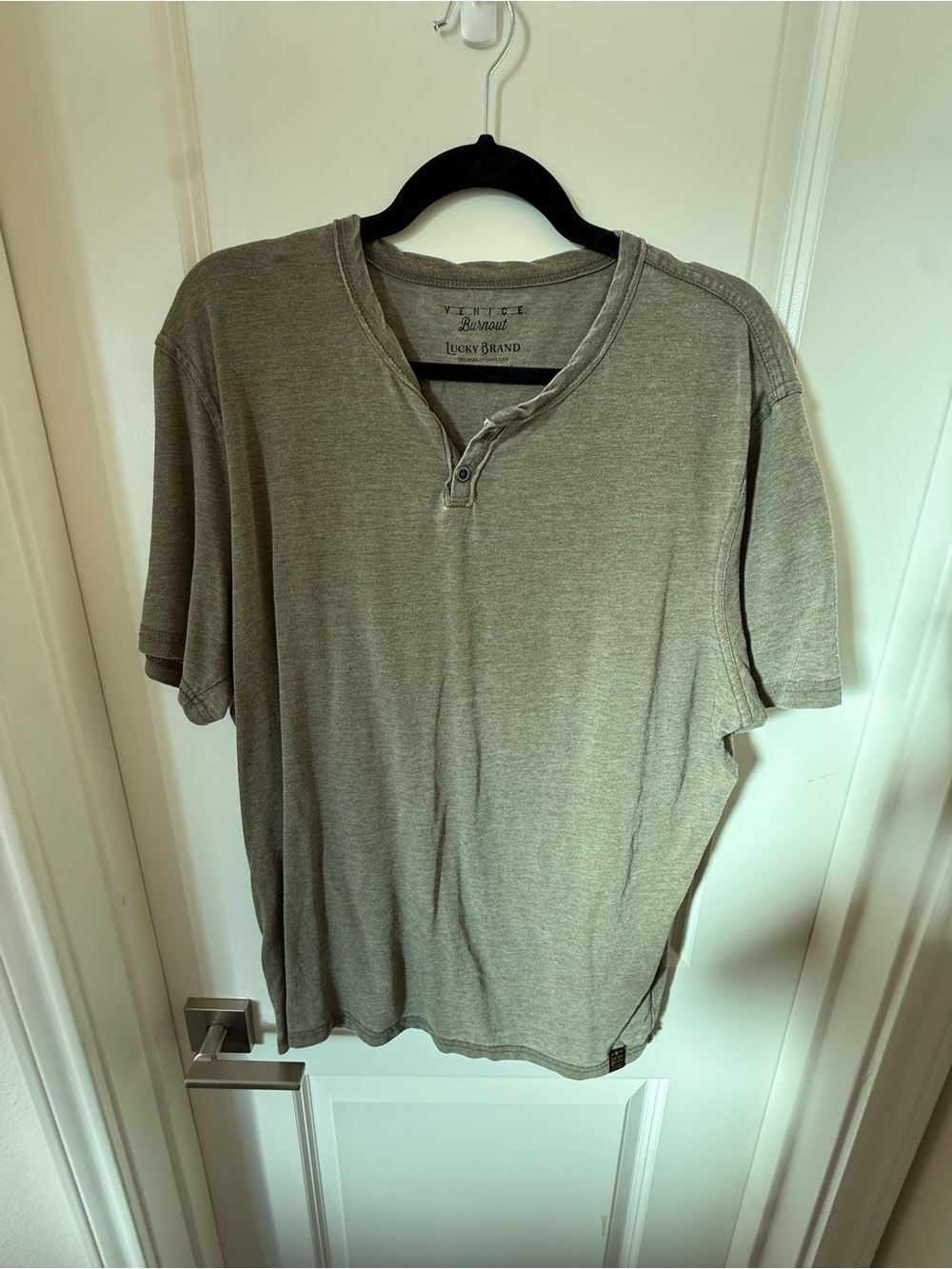 Lucky Brand Short-Sleeve Henley in Olive Green